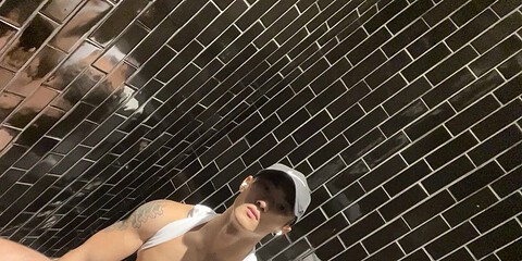 [OF] 肌肉男神WingHong Tang 第十二彈 馬桶精前爆